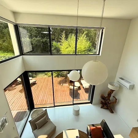 D'architecte, Proche & Cadre Verdoyant Villa