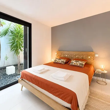 D'architecte, Proche & Cadre Verdoyant Villa *